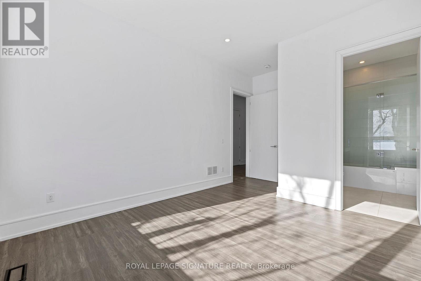 290 North Shore Boulevard E, Burlington, Ontario  L7T 1W9 - Photo 26 - W13029166