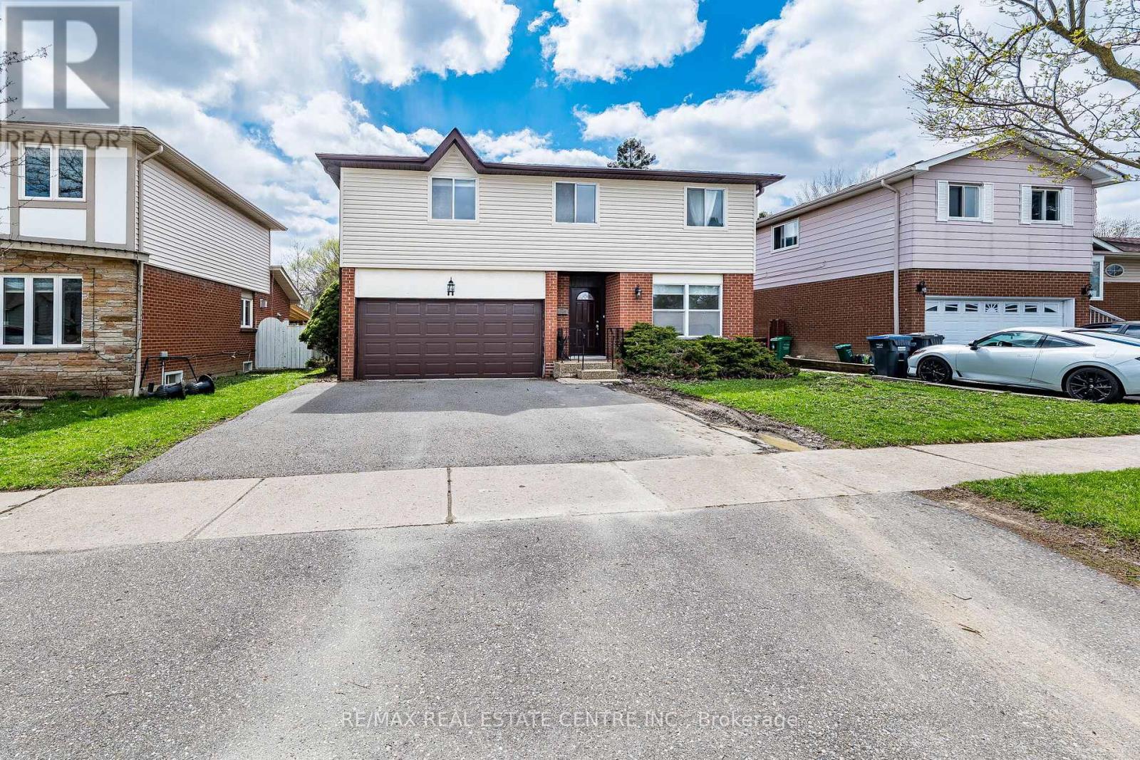 11 KIRKLAND ROAD, Brampton, Ontario