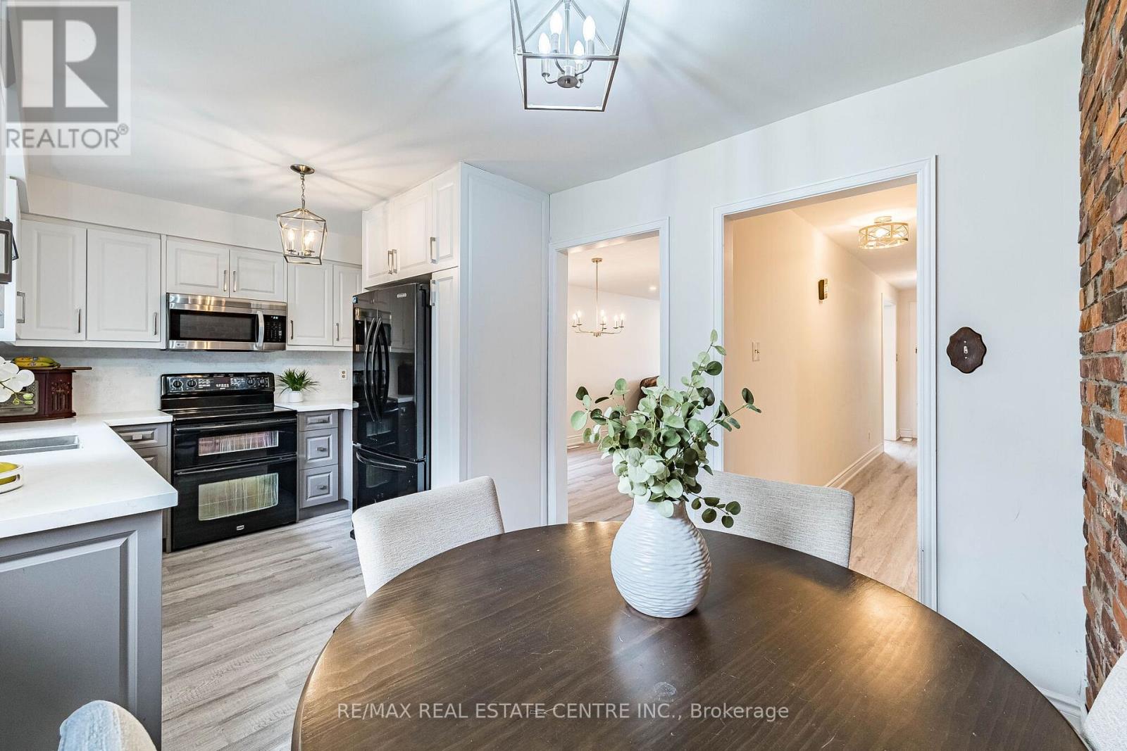 11 Kirkland Road, Brampton, Ontario  L6V 2W5 - Photo 11 - W13029208