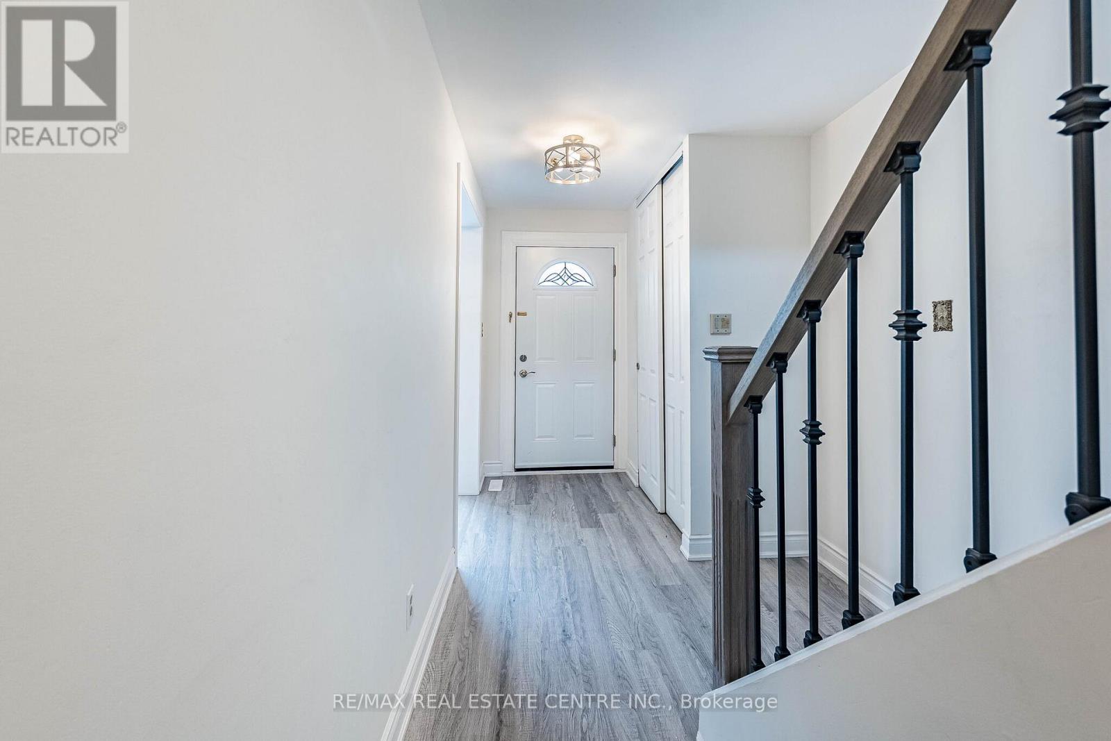 11 Kirkland Road, Brampton, Ontario  L6V 2W5 - Photo 3 - W13029208