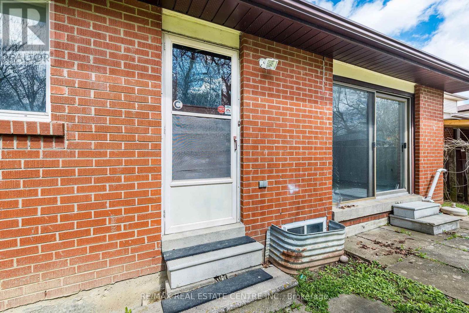 11 Kirkland Road, Brampton, Ontario  L6V 2W5 - Photo 31 - W13029208