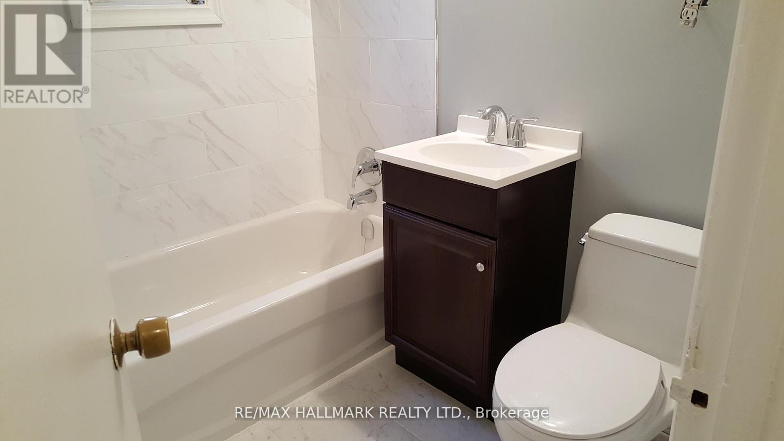 1268 Davenport Road, Toronto, Ontario  M6H 2G9 - Photo 8 - W13029228