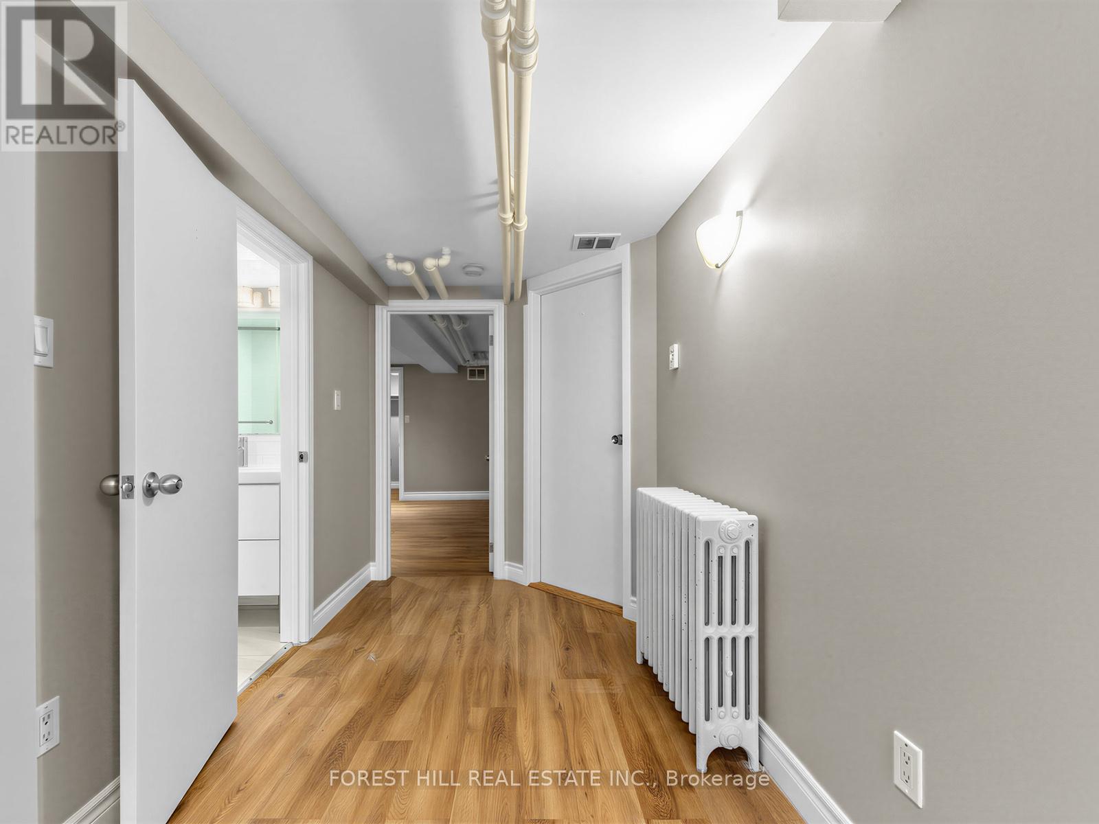 Lower - 12 Salem Avenue, Toronto, Ontario  M6H 3C1 - Photo 13 - W13029234