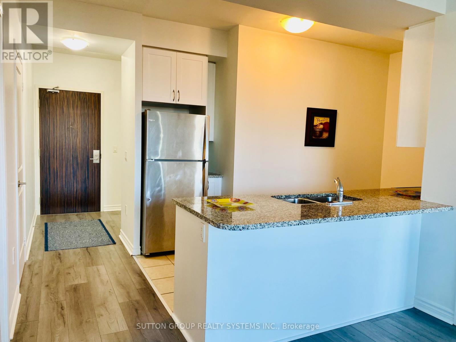 301 - 349 Rathburn Road W, Mississauga, Ontario  L5B 0K6 - Photo 11 - W13029276