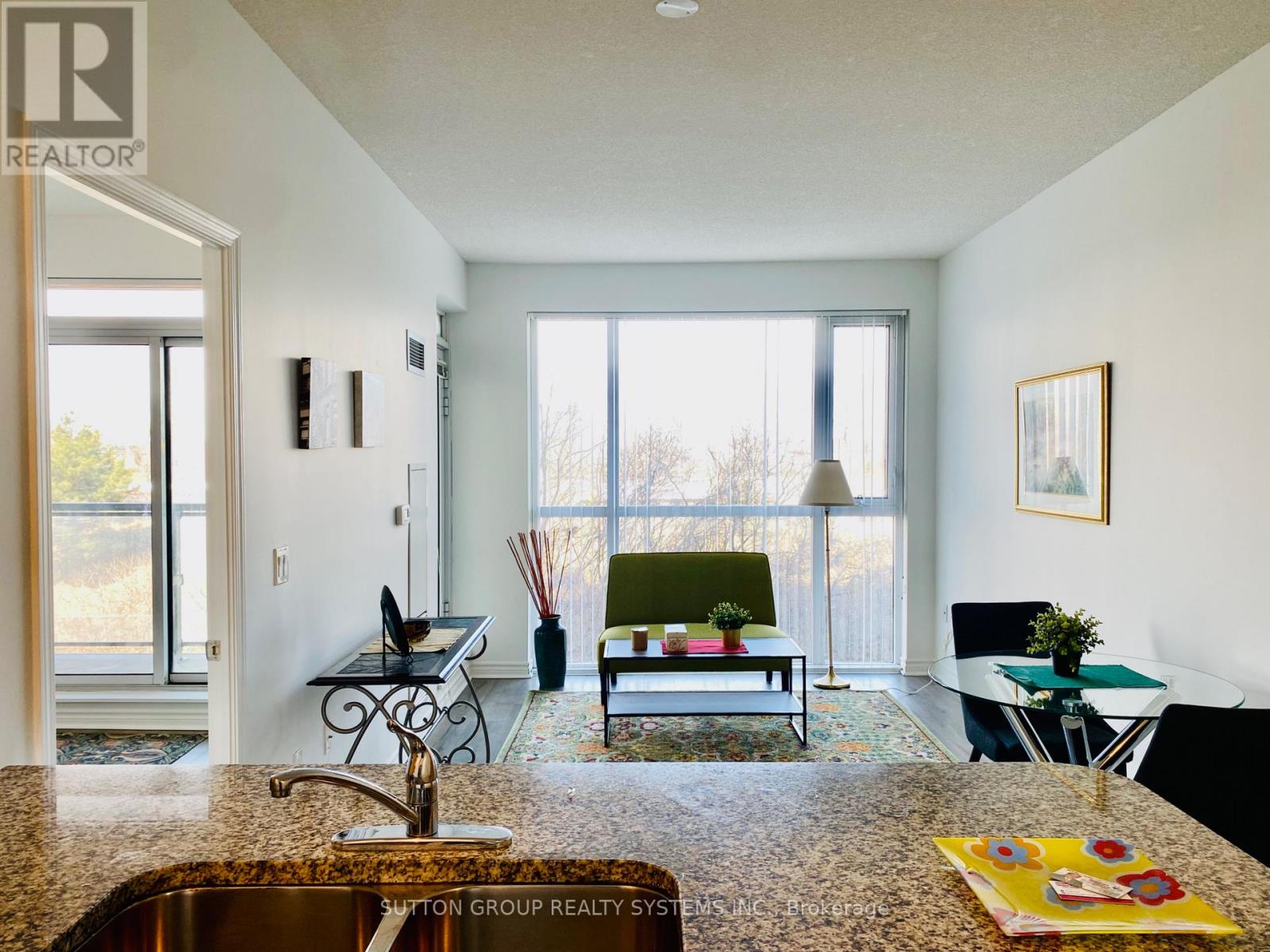 301 - 349 Rathburn Road W, Mississauga, Ontario  L5B 0K6 - Photo 7 - W13029276