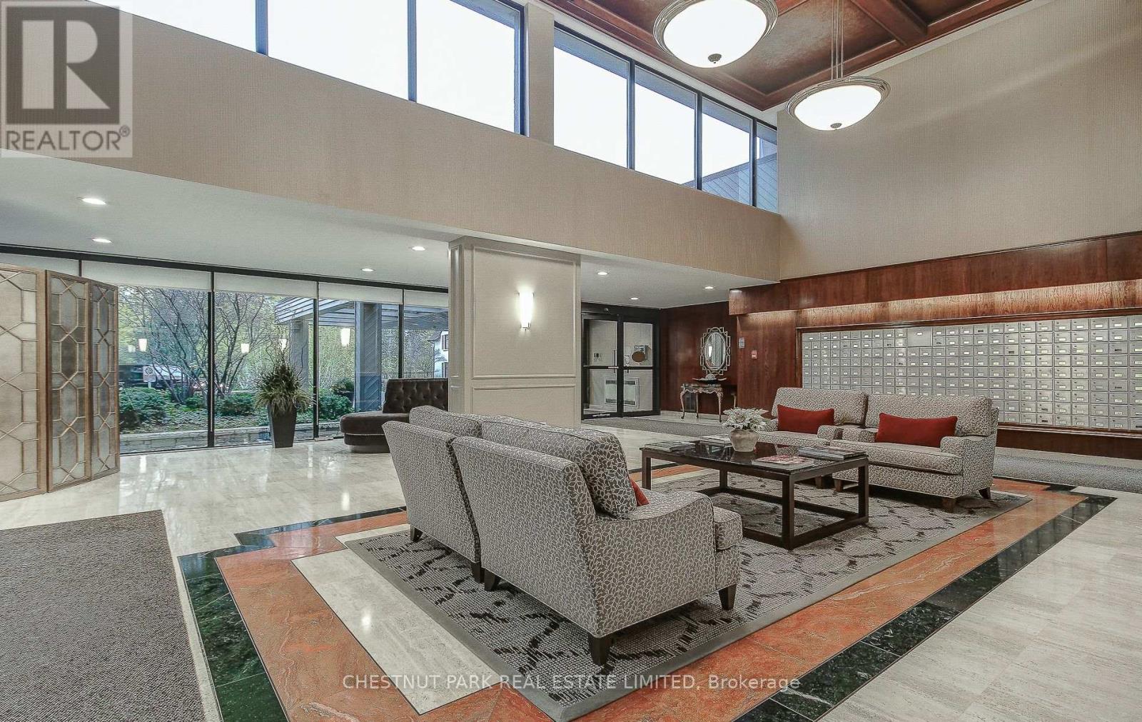 812 - 1400 Dixie Road, Mississauga, Ontario  L5E 3E1 - Photo 4 - W13029286