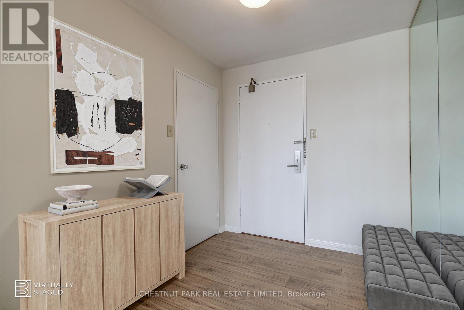 812 - 1400 Dixie Road, Mississauga, Ontario  L5E 3E1 - Photo 6 - W13029286