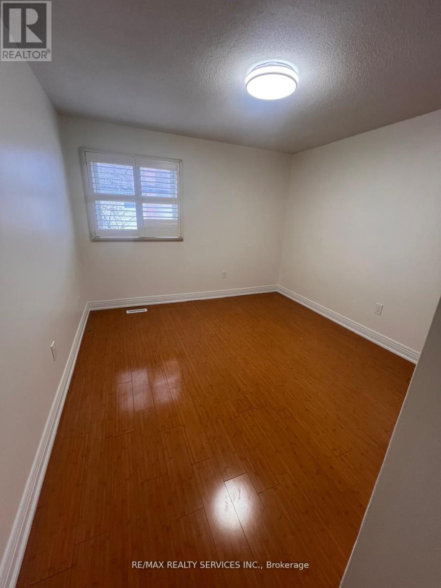 31 Junewood Crescent, Brampton, Ontario  L6S 3T5 - Photo 15 - W13029290