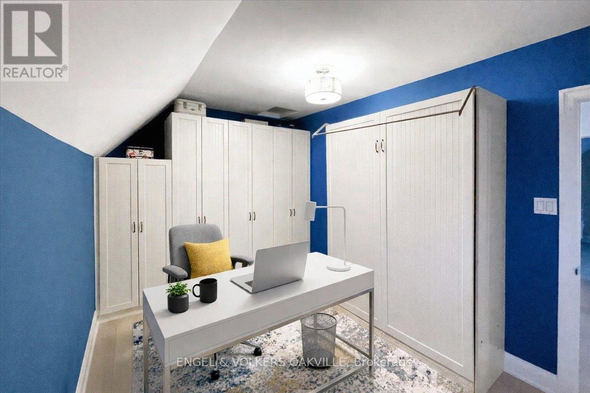 38 John Street S, Mississauga, Ontario  L5H 2E6 - Photo 24 - W13029336