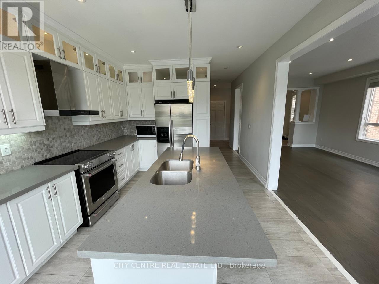 4777 Glasshill Grove, Mississauga, Ontario  L5M 7R6 - Photo 15 - W13029346