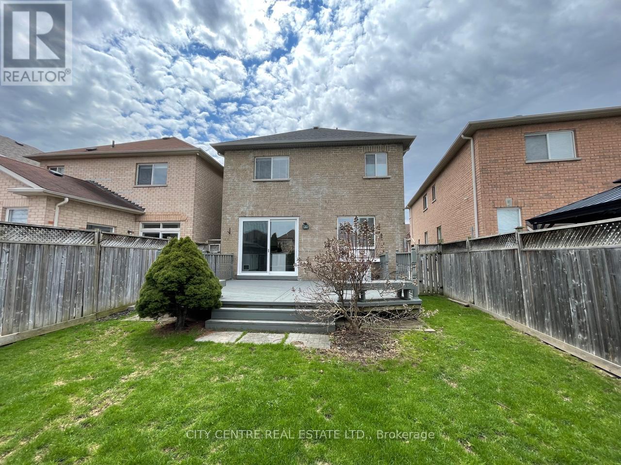 4777 Glasshill Grove, Mississauga, Ontario  L5M 7R6 - Photo 4 - W13029346