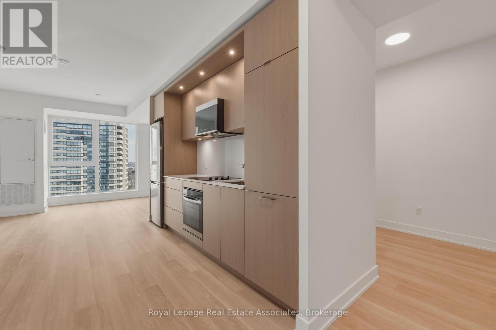 1802 - 25 Cordova Avenue, Toronto, Ontario  M9A 0E5 - Photo 2 - W13029366