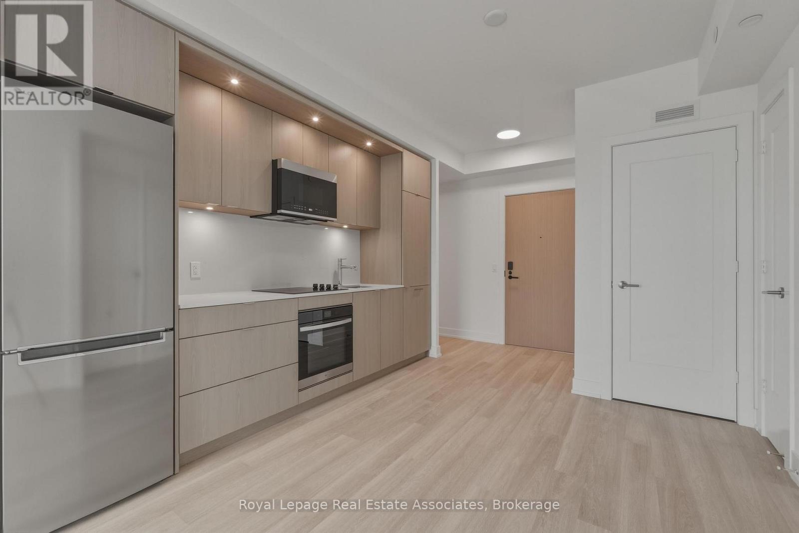 1802 - 25 Cordova Avenue, Toronto, Ontario  M9A 0E5 - Photo 4 - W13029366