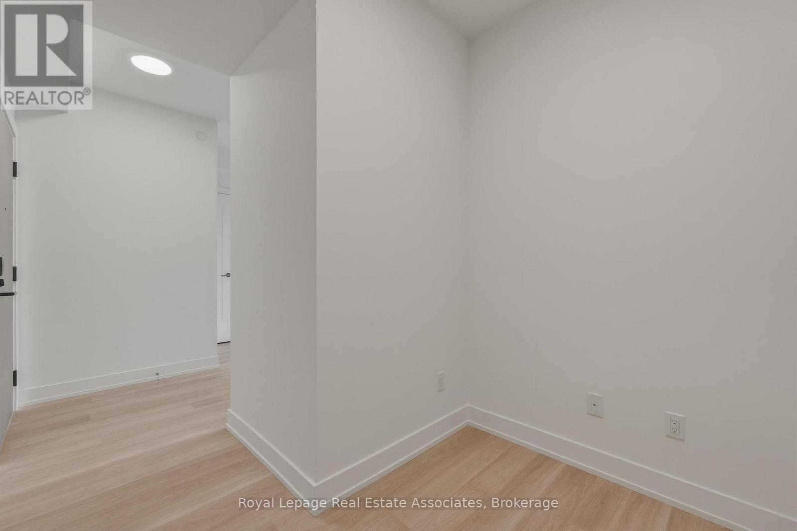 1802 - 25 Cordova Avenue, Toronto, Ontario  M9A 0E5 - Photo 6 - W13029366