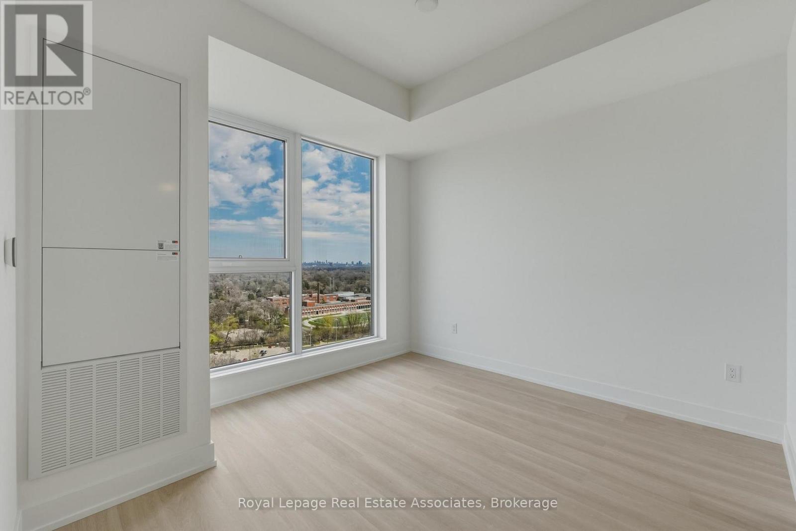 1802 - 25 Cordova Avenue, Toronto, Ontario  M9A 0E5 - Photo 8 - W13029366