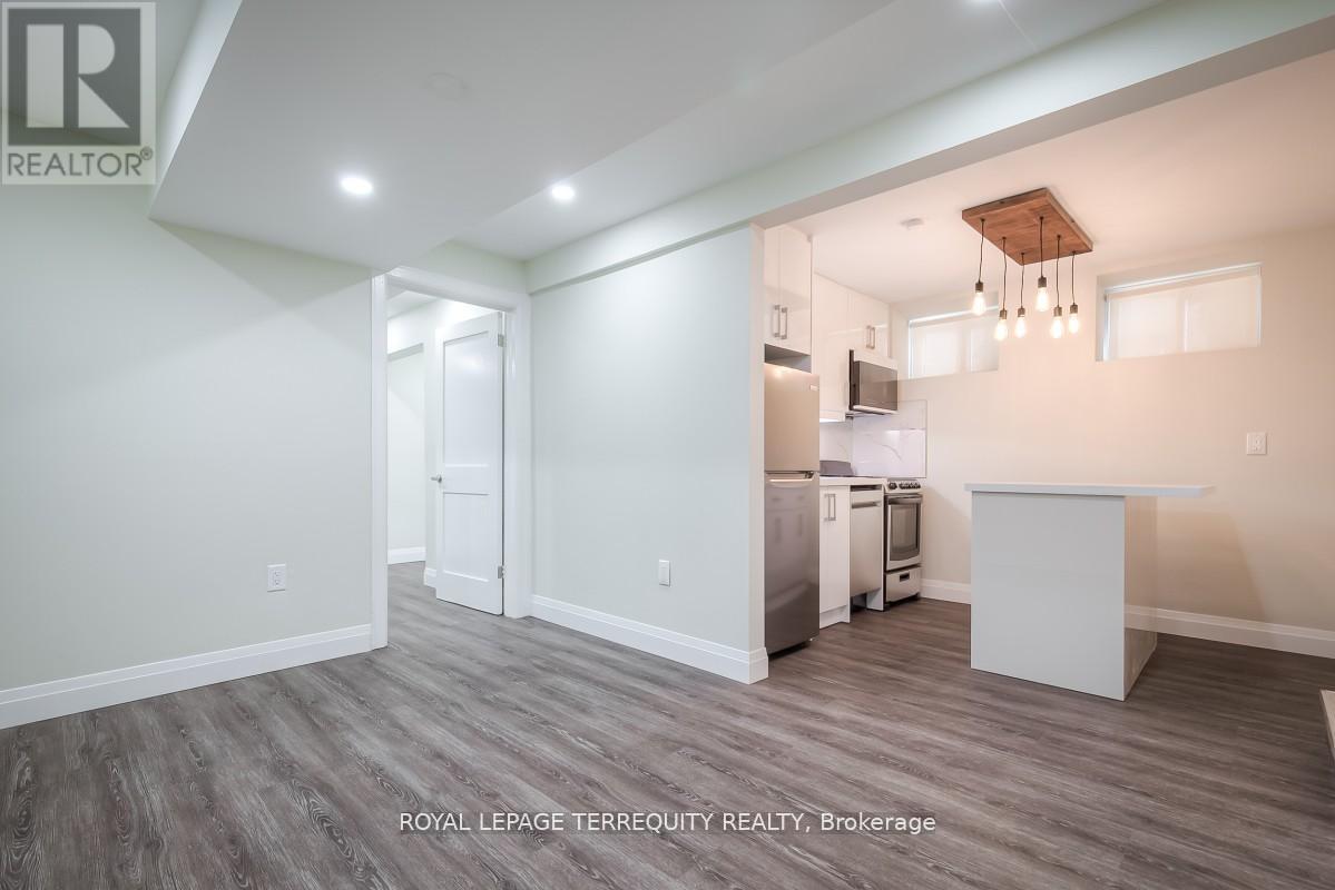 5 - 135 Jane Street, Toronto, Ontario  M6S 3Y7 - Photo 3 - W13029408