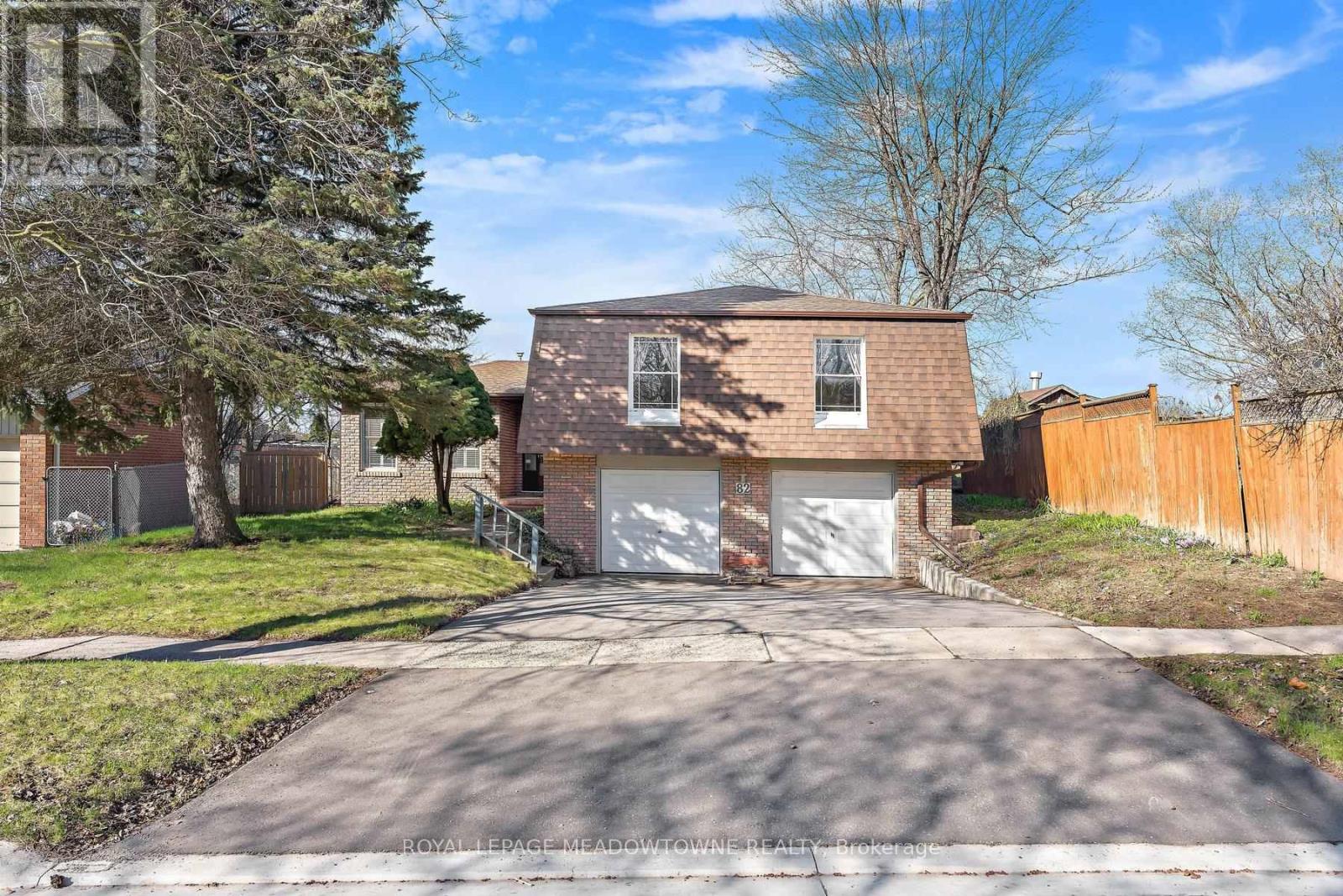 82 MARY STREET, Halton Hills, Ontario