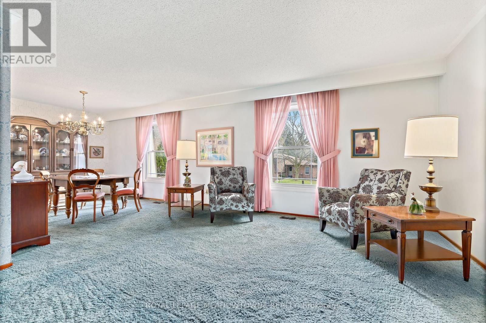 82 Mary Street, Halton Hills, Ontario  L7G 4V6 - Photo 12 - W13029446