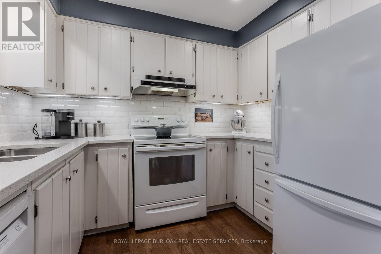 1141 Crofton Way, Burlington, Ontario  L7P 3A8 - Photo 13 - W13029448