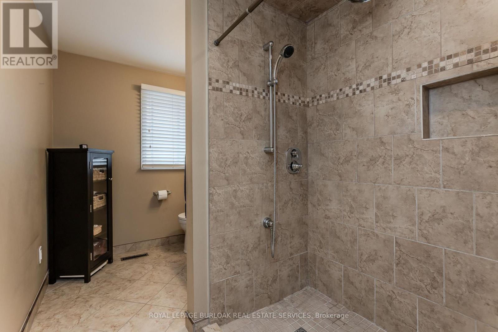 1141 Crofton Way, Burlington, Ontario  L7P 3A8 - Photo 19 - W13029448