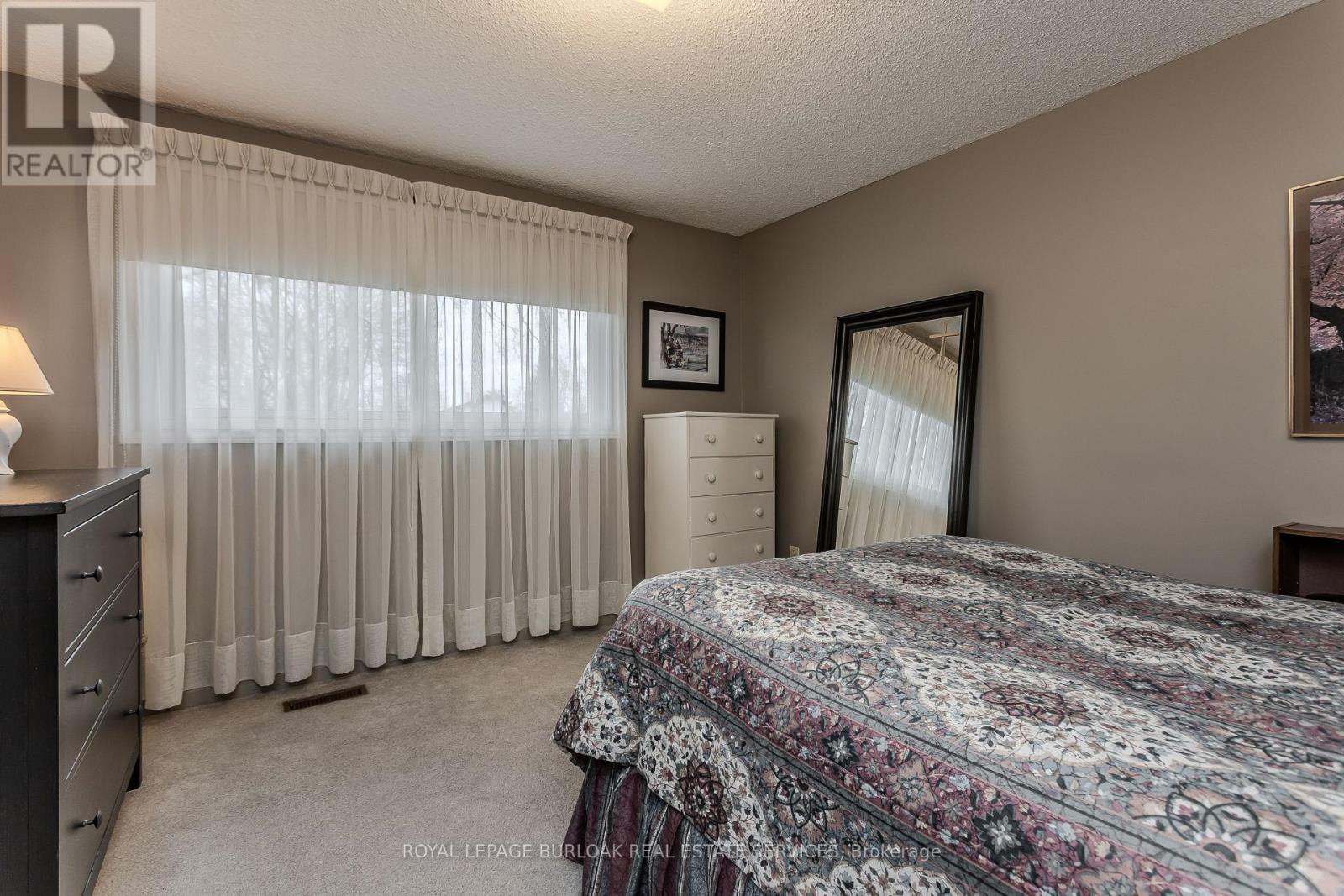 1141 Crofton Way, Burlington, Ontario  L7P 3A8 - Photo 21 - W13029448