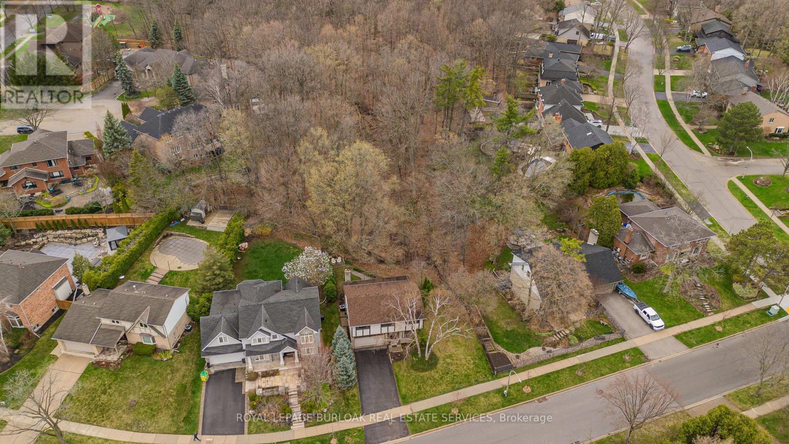 1141 Crofton Way, Burlington, Ontario  L7P 3A8 - Photo 33 - W13029448