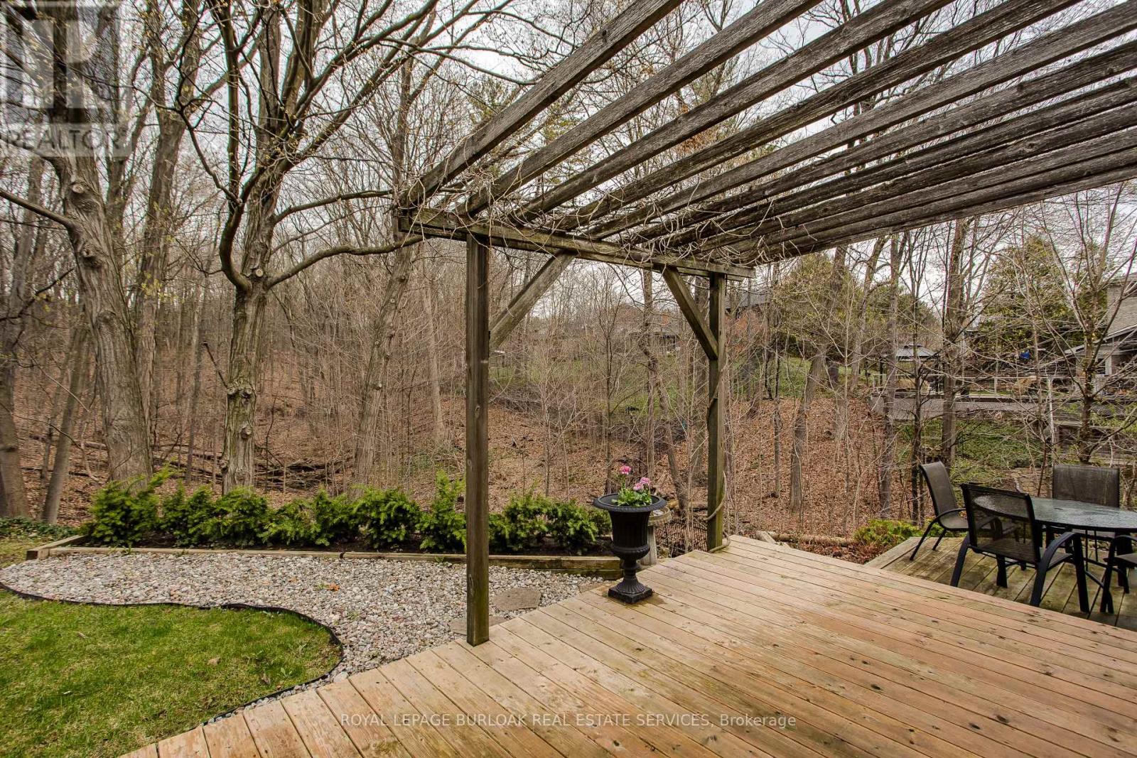 1141 Crofton Way, Burlington, Ontario  L7P 3A8 - Photo 4 - W13029448