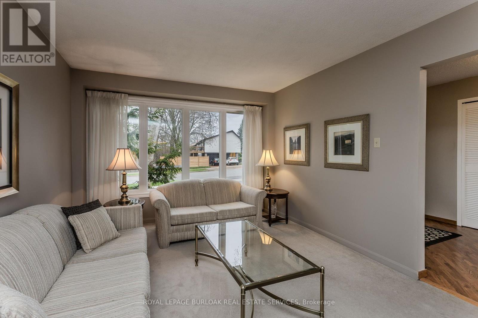 1141 Crofton Way, Burlington, Ontario  L7P 3A8 - Photo 8 - W13029448