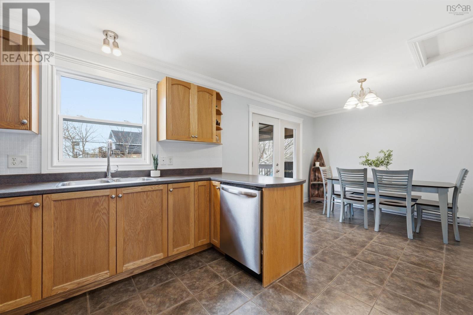 44 Vicky Crescent, Eastern Passage, Nova Scotia  B3G 1T4 - Photo 6 - 202608206