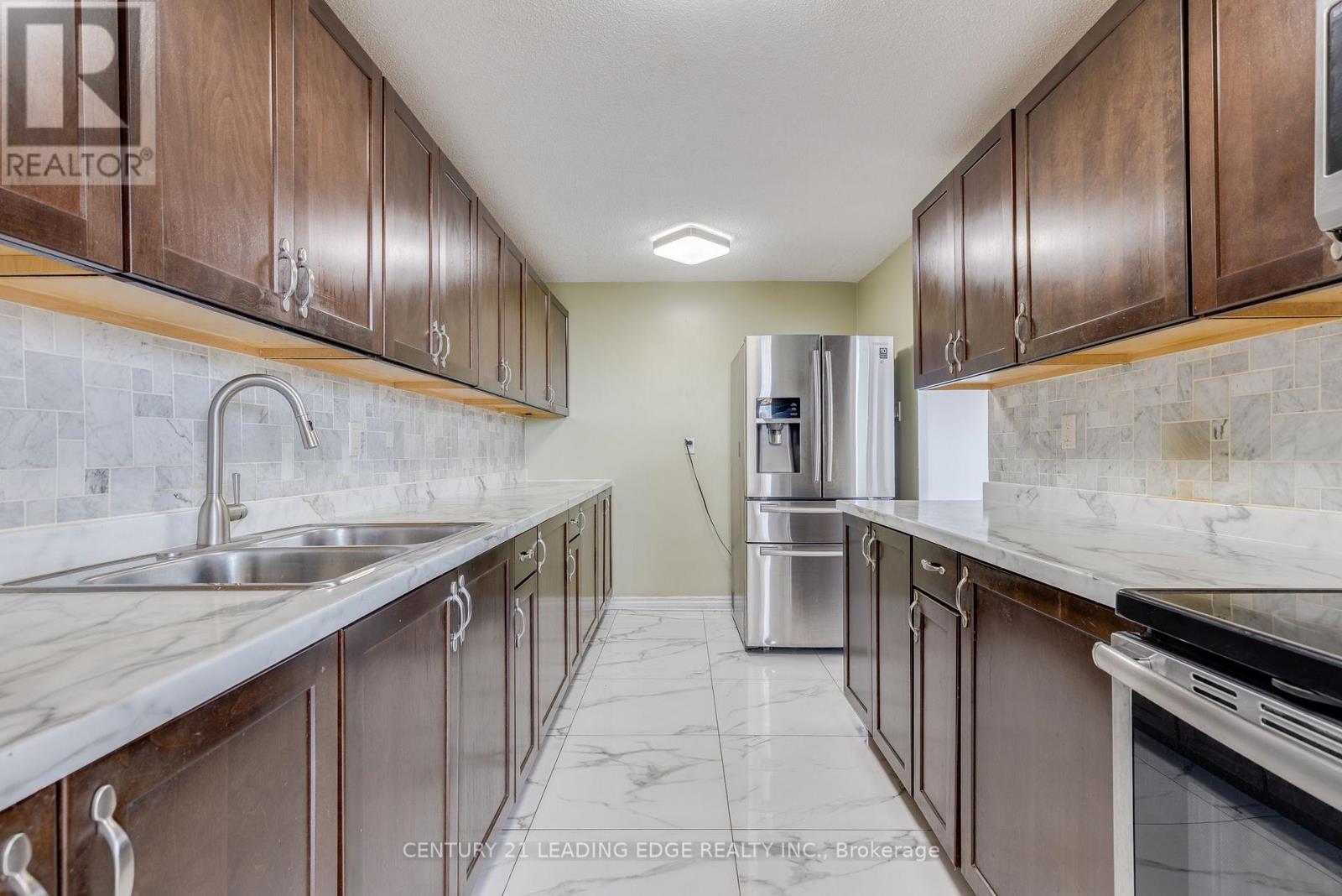 1704 - 270 Palmdale Drive, Toronto, Ontario  M1T 3N8 - Photo 4 - E13021224