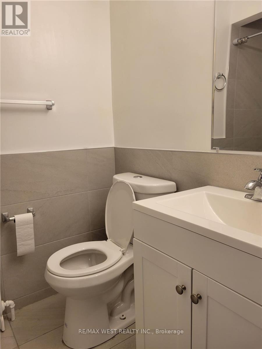 354 Marlee Avenue, Toronto, Ontario  M6B 3H8 - Photo 14 - W12720336