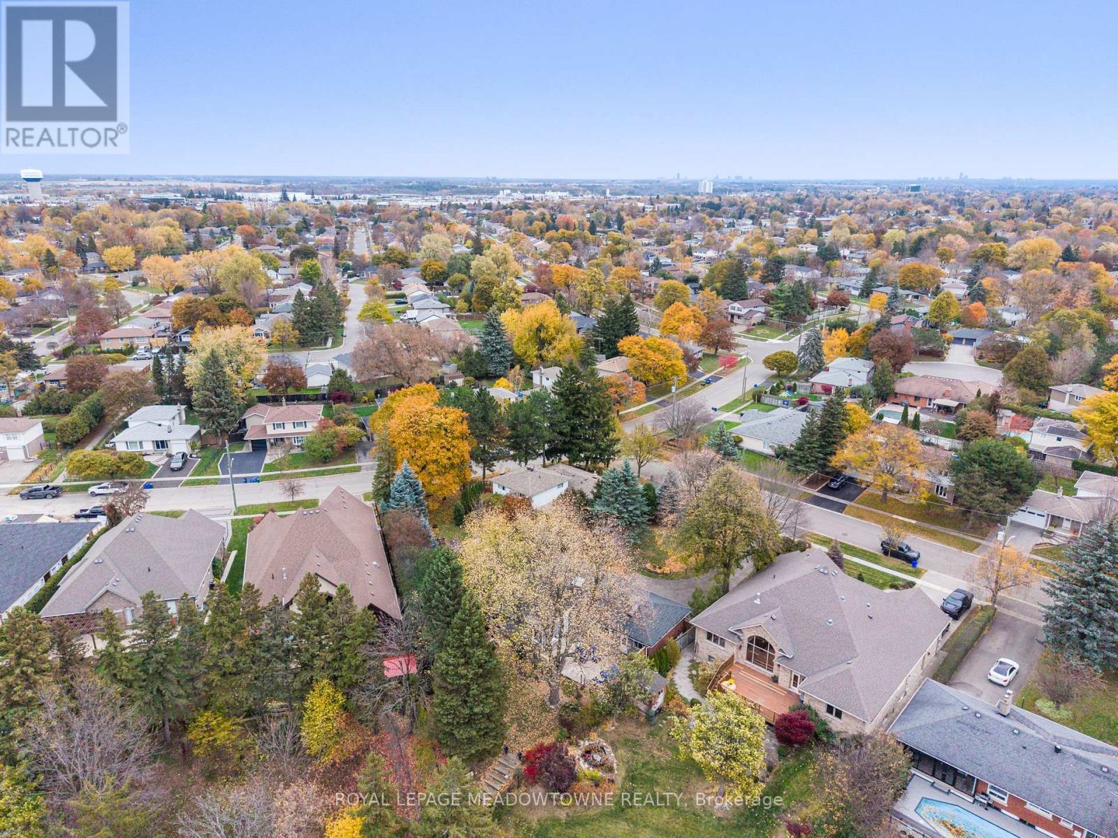 4 Chipper Court, Halton Hills, Ontario  L7G 1L3 - Photo 46 - W13028532