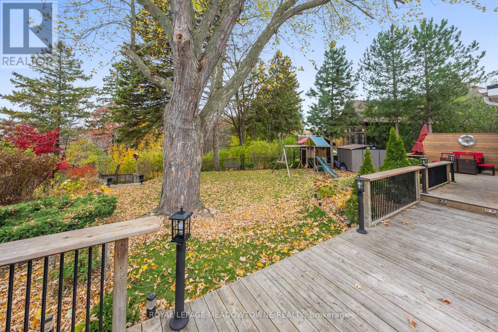 4 Chipper Court, Halton Hills, Ontario  L7G 1L3 - Photo 41 - W13028532