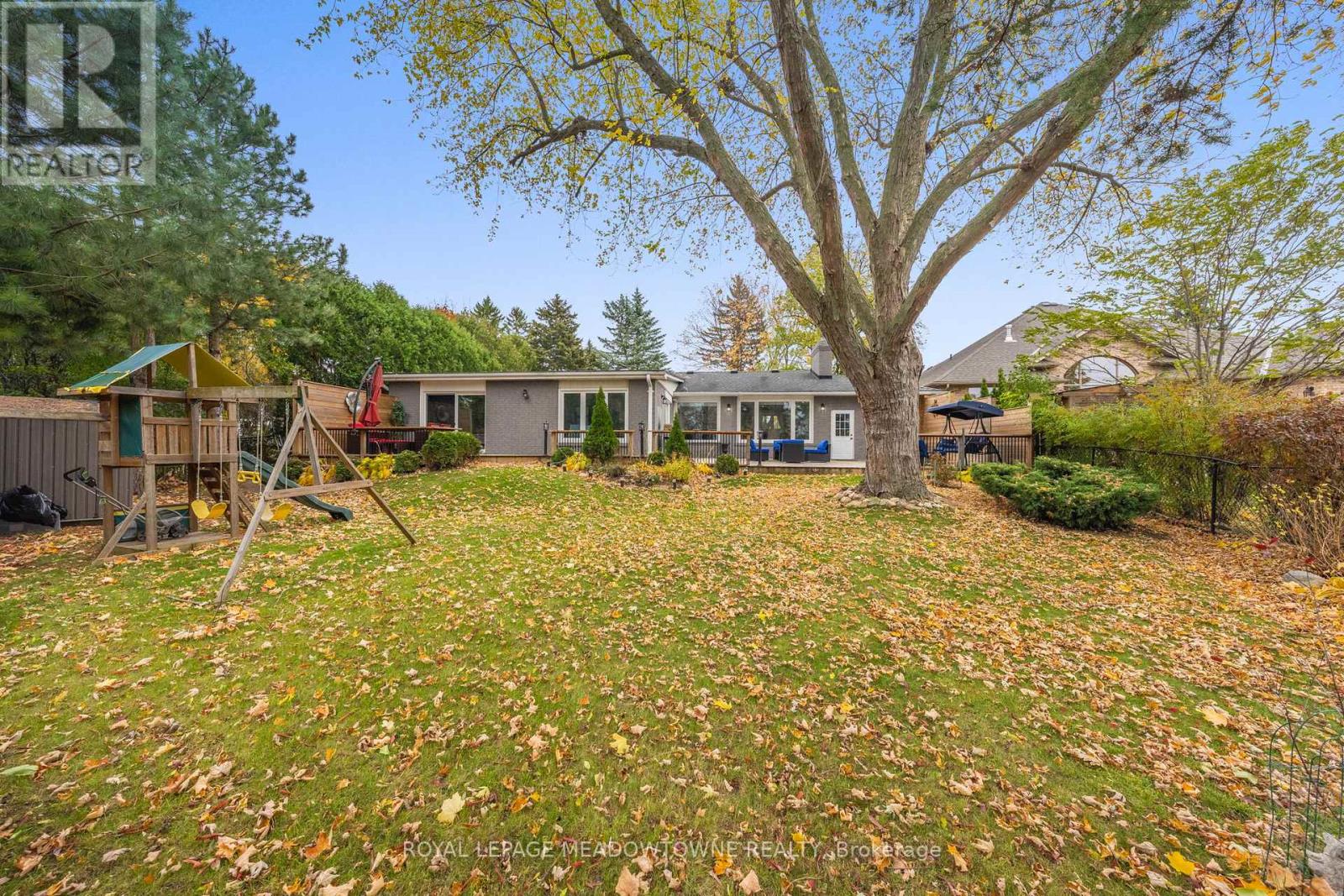 4 Chipper Court, Halton Hills, Ontario  L7G 1L3 - Photo 48 - W13028532