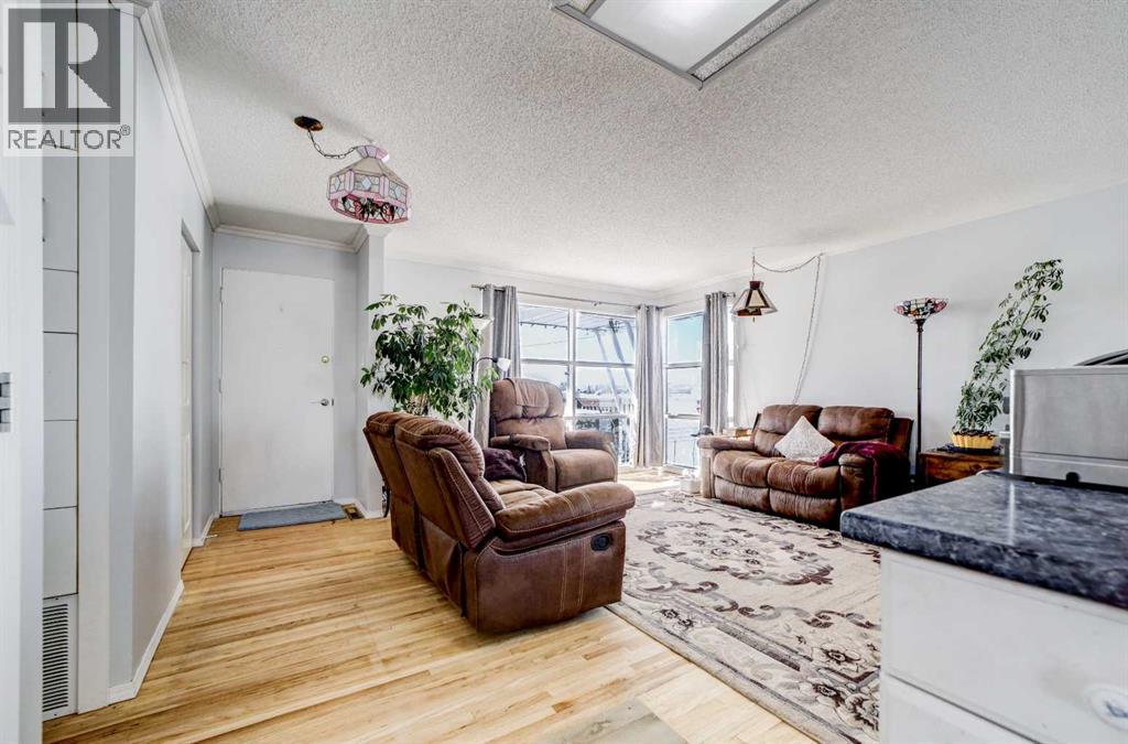 109 Argyle Street, Granum, Alberta  T0L 1A0 - Photo 10 - A2293806