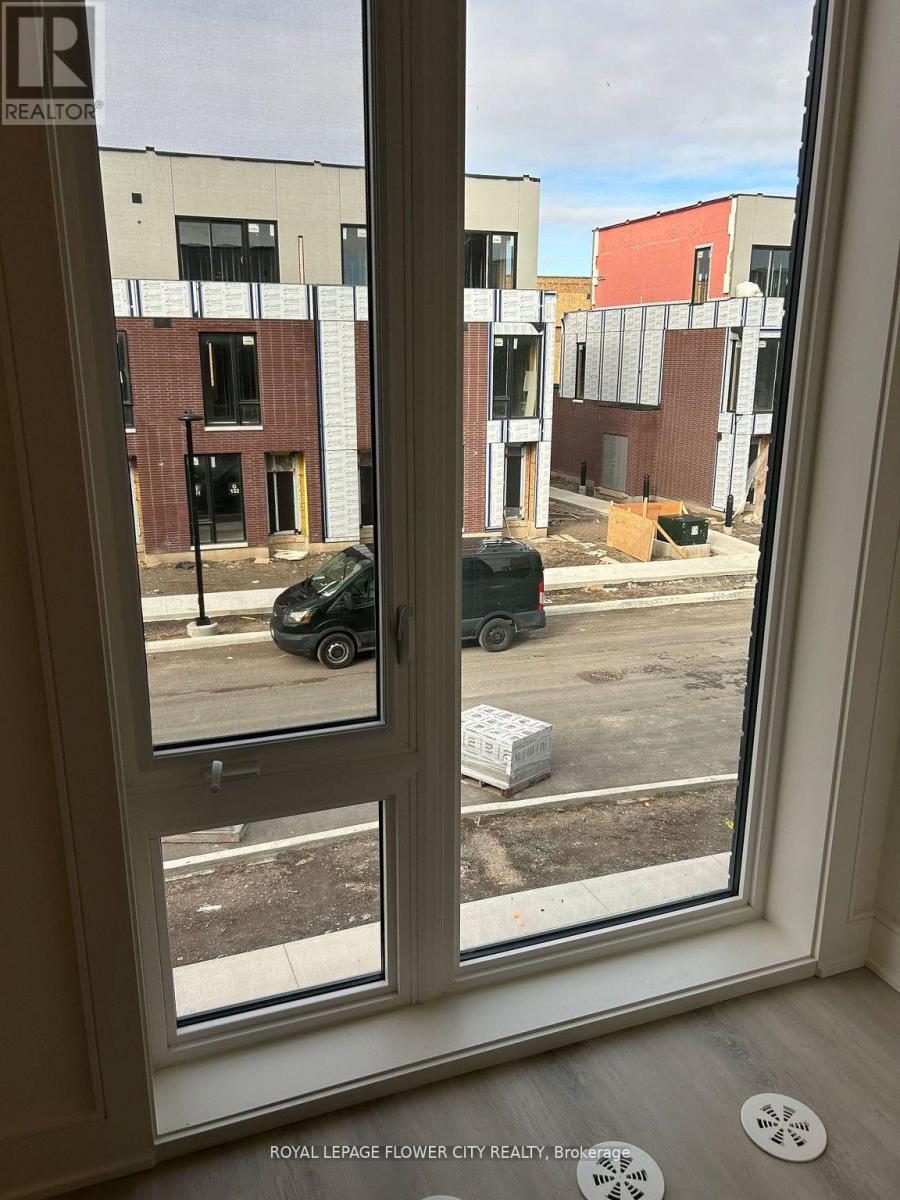 48 Everett Common, St. Catharines, Ontario  L2P 0G8 - Photo 7 - X13029224