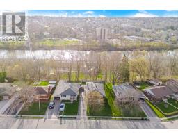 30 HIGHMAN AVENUE, Cambridge, Ontario