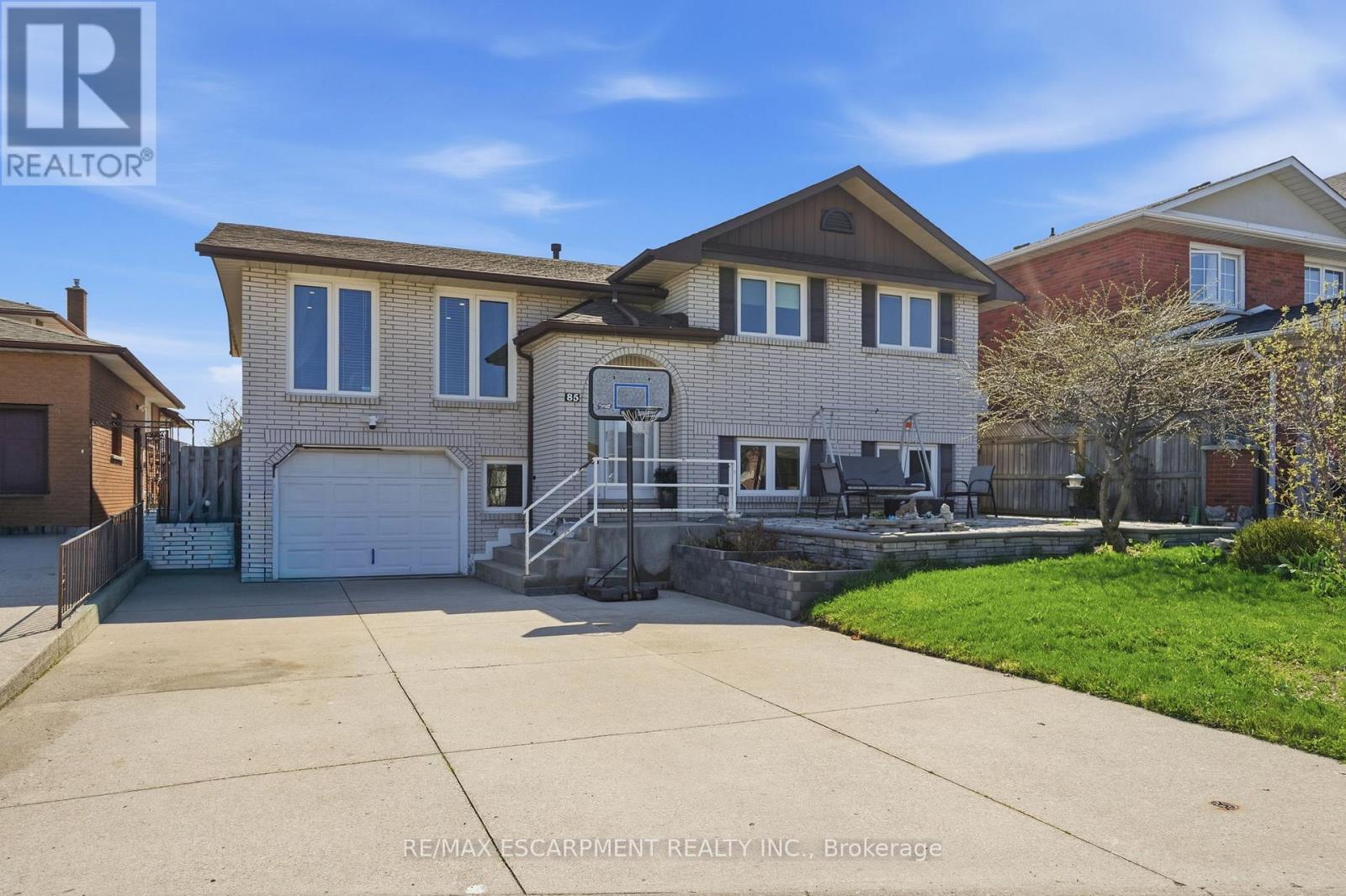 85 Summerlea Drive, Hamilton, Ontario  L8T 4X9 - Photo 2 - X13029264