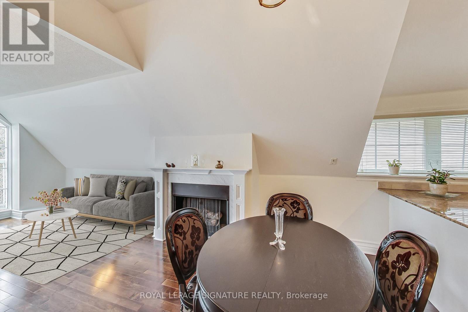 M11 - 539 Jarvis Street, Toronto, Ontario  M4Y 2H7 - Photo 5 - C13029478