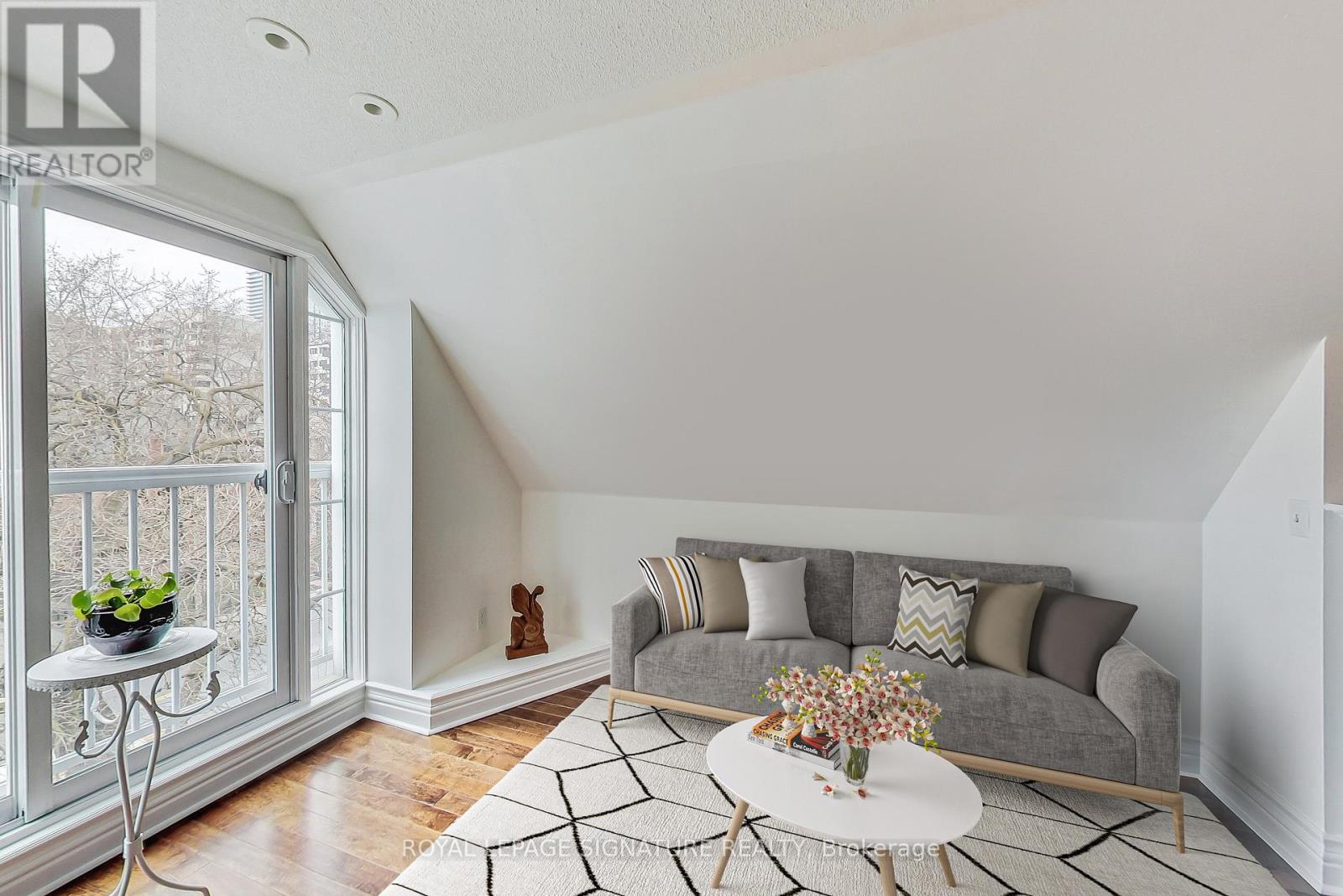 M11 - 539 Jarvis Street, Toronto, Ontario  M4Y 2H7 - Photo 7 - C13029478