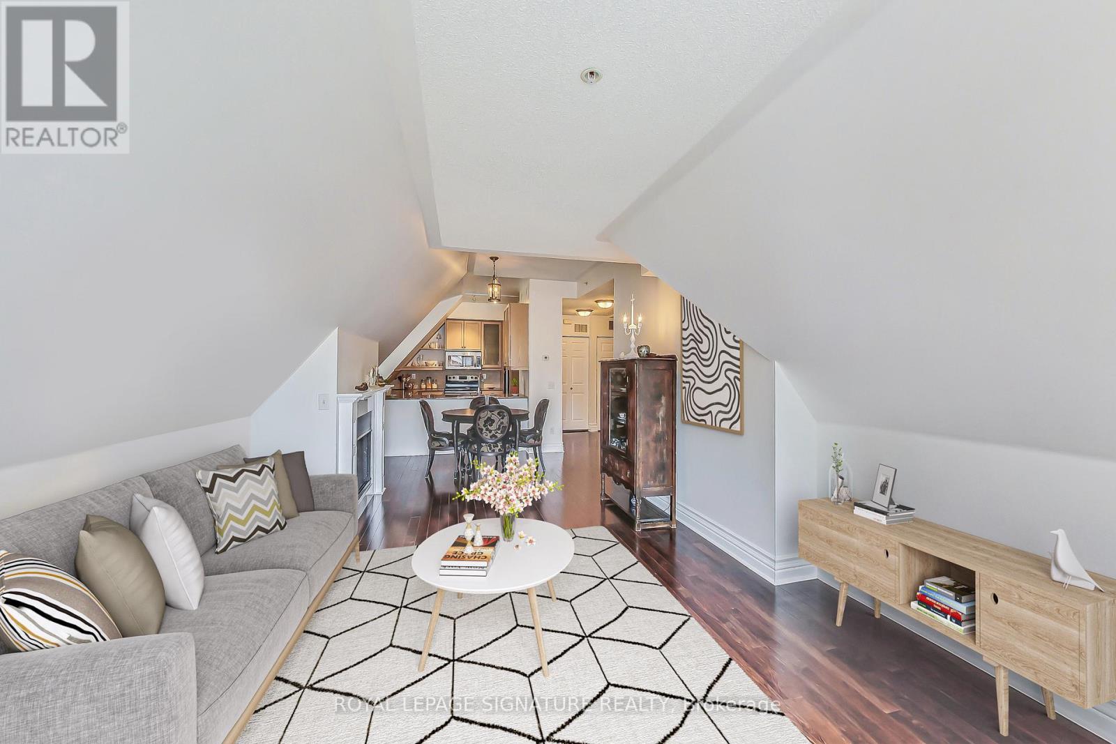 M11 - 539 Jarvis Street, Toronto, Ontario  M4Y 2H7 - Photo 6 - C13029478