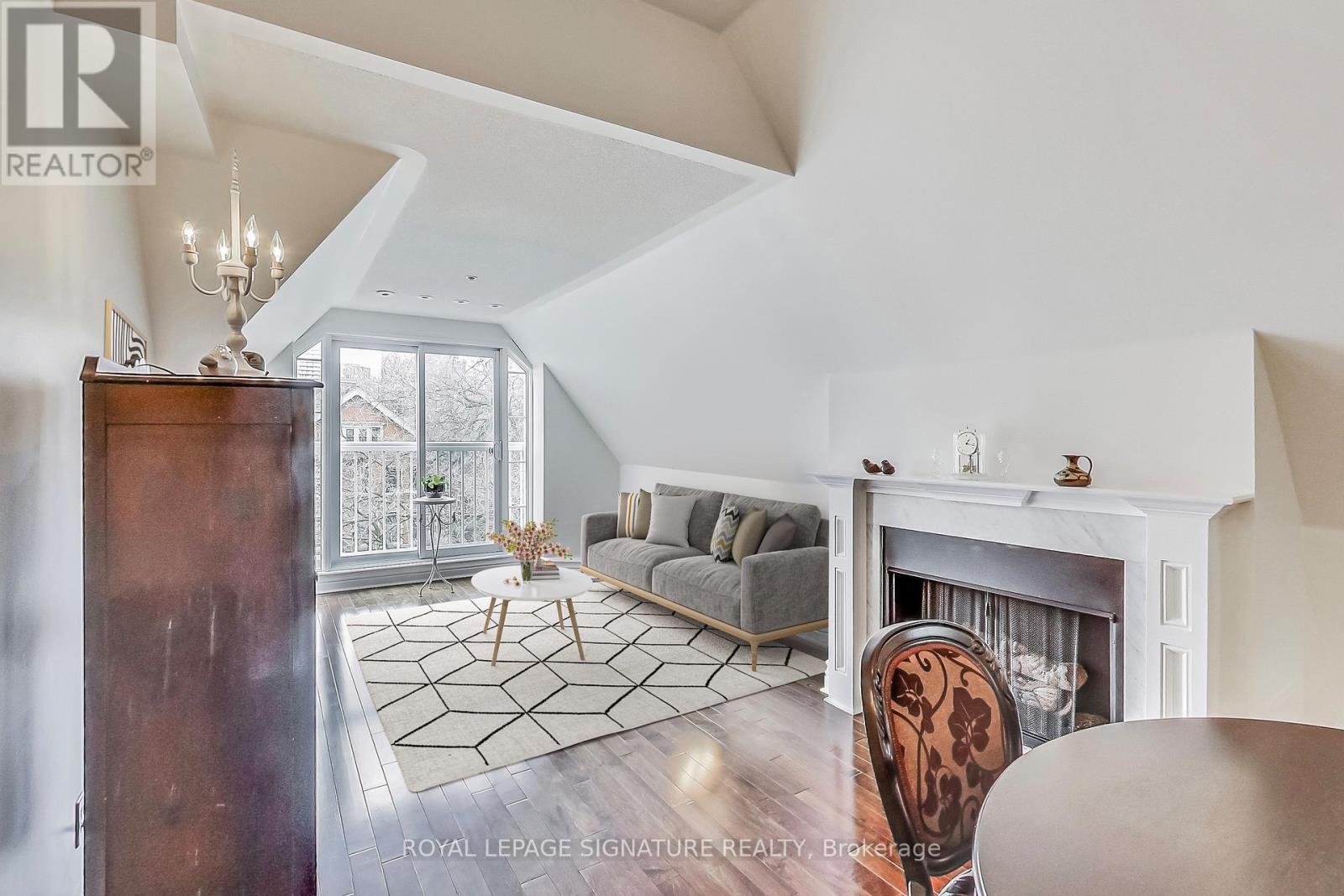 M11 - 539 Jarvis Street, Toronto, Ontario  M4Y 2H7 - Photo 3 - C13029478