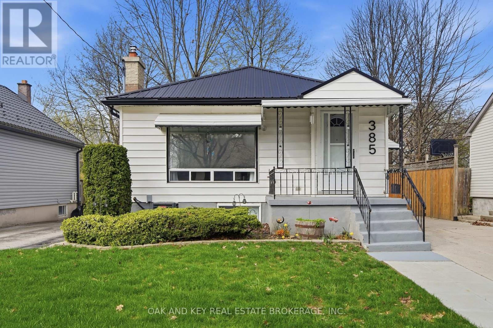 385 AVONDALE ROAD, London East, Ontario