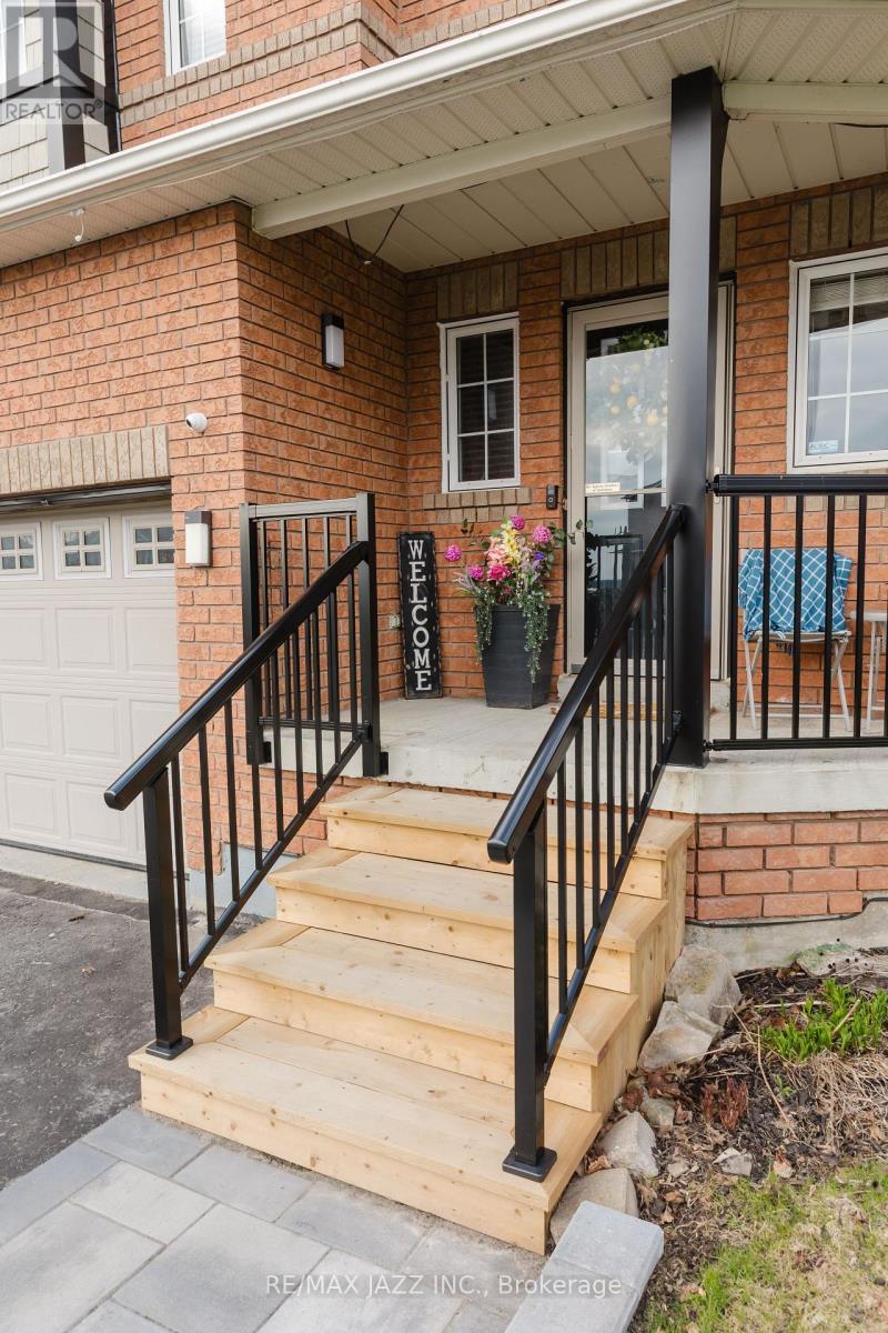 104 Calwell Drive, Scugog, Ontario  L9L 1T7 - Photo 2 - E12948152