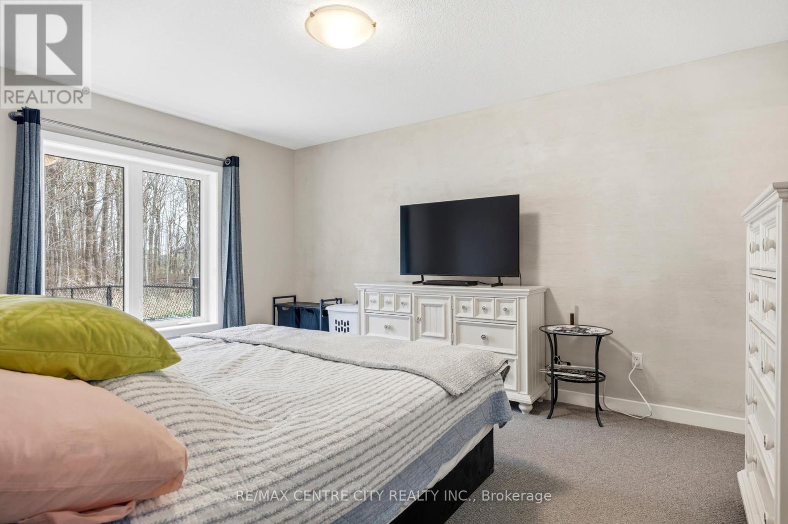 19 Benjamin Parkway, St. Thomas, Ontario  N5R 0J1 - Photo 10 - X13029682