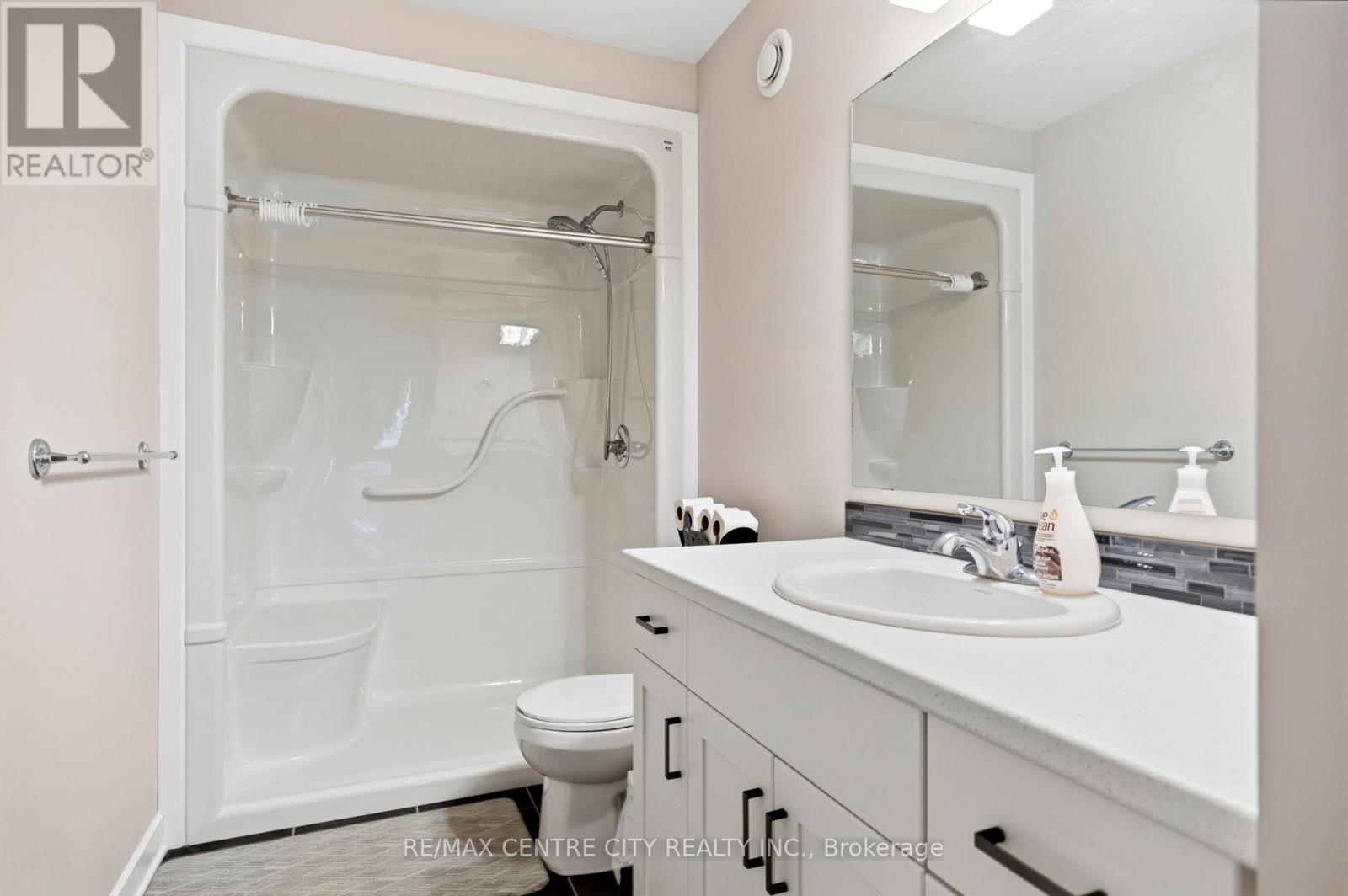 19 Benjamin Parkway, St. Thomas, Ontario  N5R 0J1 - Photo 12 - X13029682