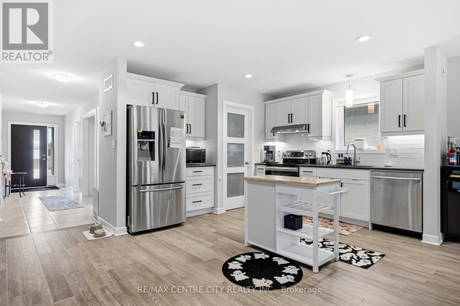 19 Benjamin Parkway, St. Thomas, Ontario  N5R 0J1 - Photo 6 - X13029682