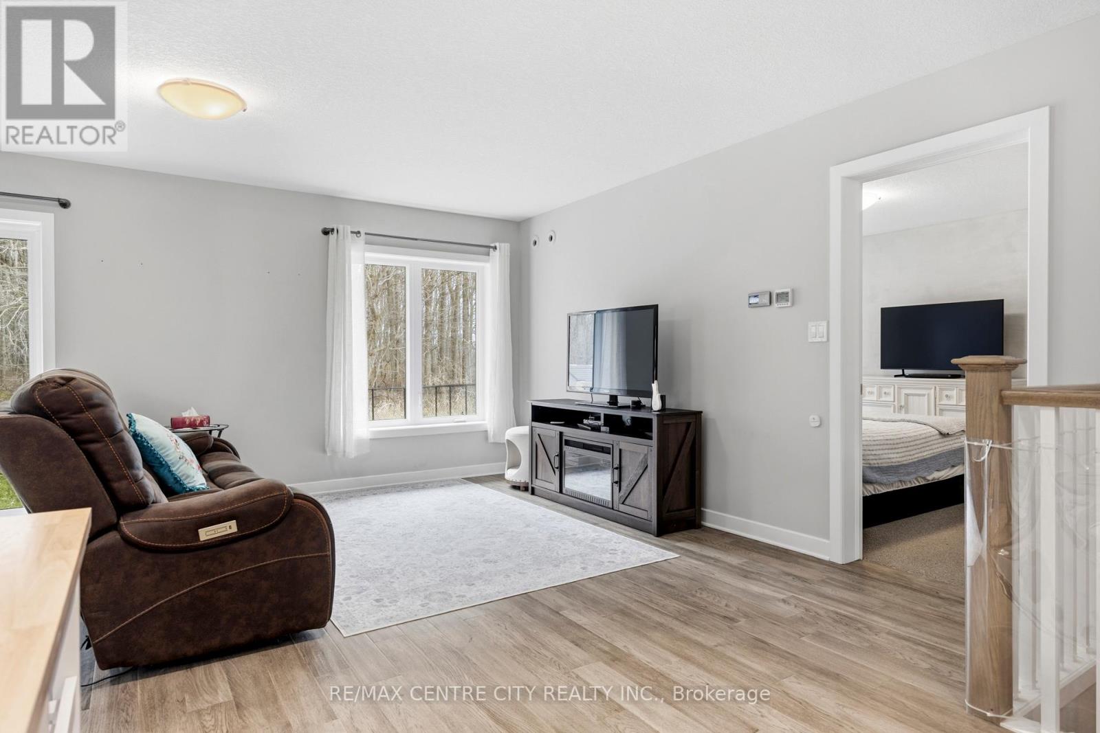 19 Benjamin Parkway, St. Thomas, Ontario  N5R 0J1 - Photo 9 - X13029682