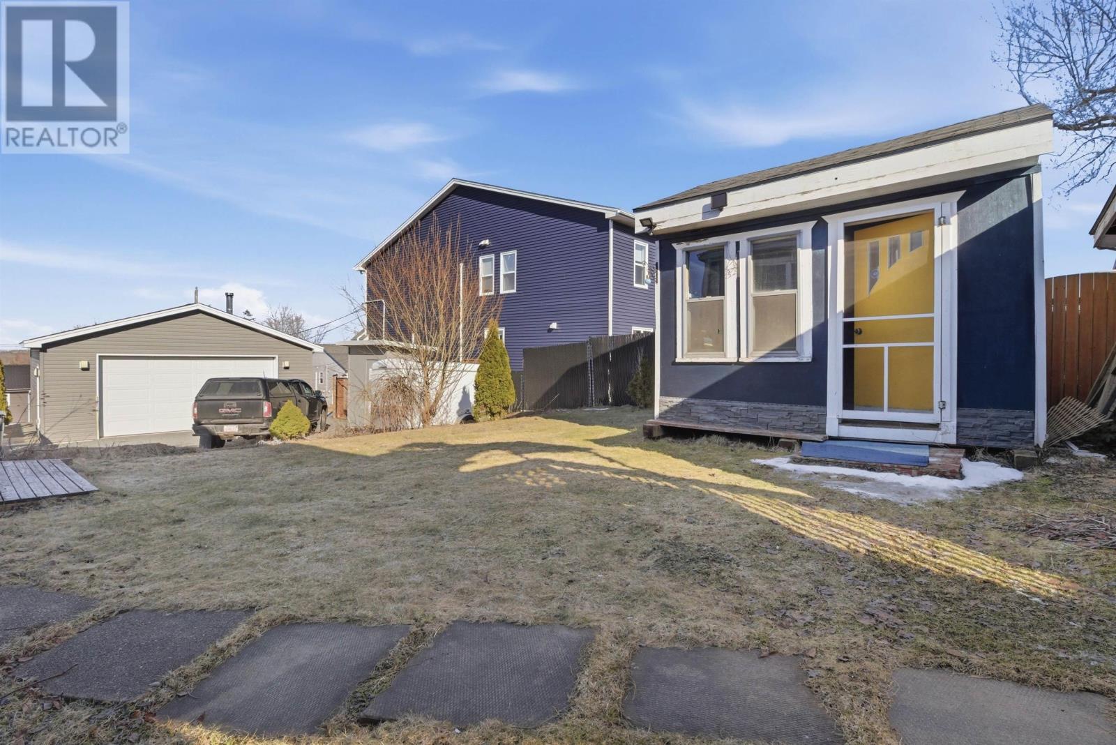 26 Woodcrest Avenue, Halifax, Nova Scotia  B3R 1C4 - Photo 32 - 202608213