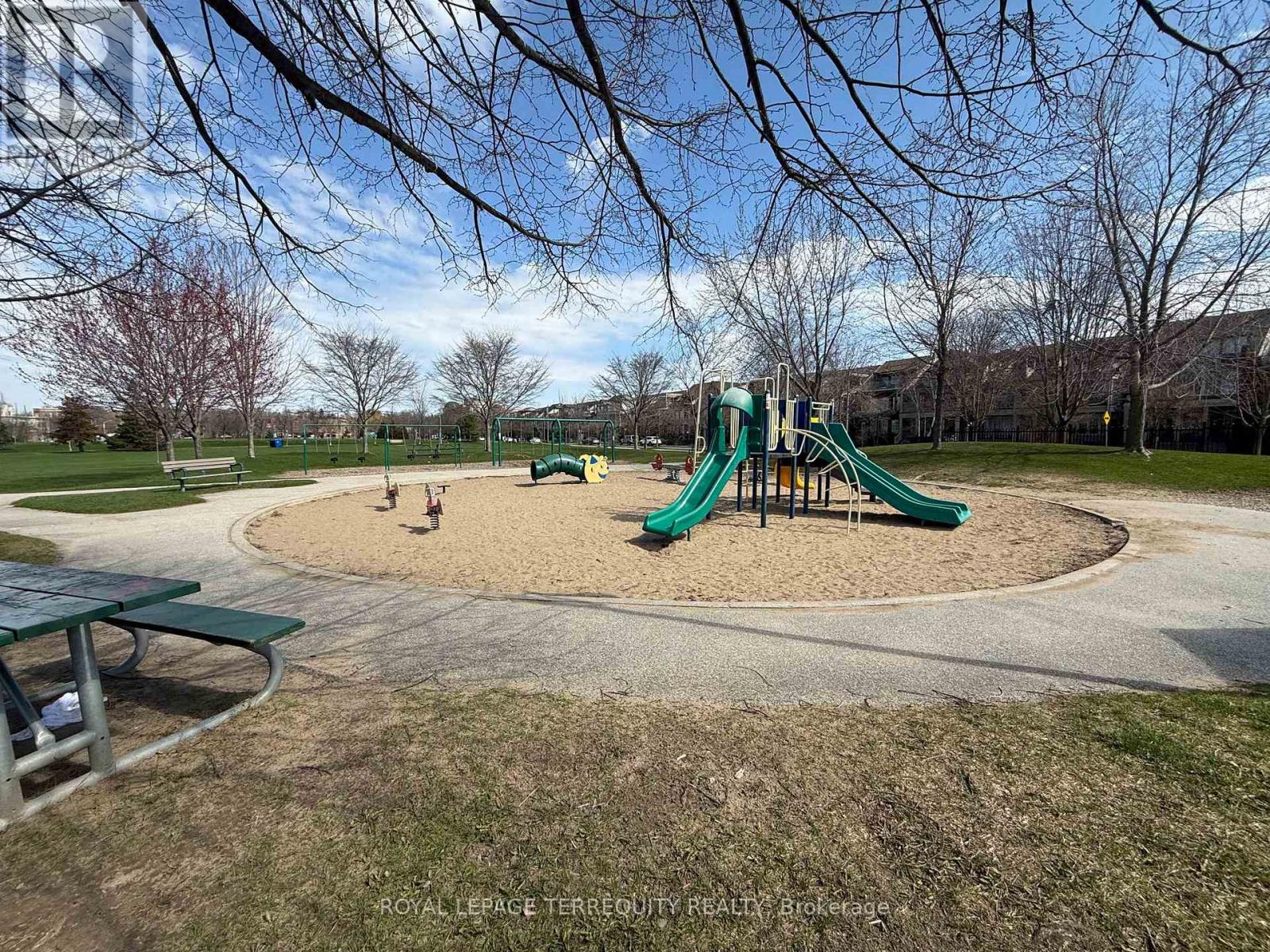 1746 Queen Street E, Toronto, Ontario  M4L 1G7 - Photo 36 - E13028970